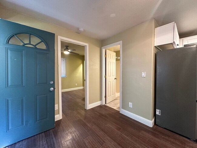 Photo - Adorable One Bedroom in Camino! Unidad 2932