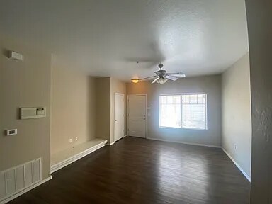Photo - 525 N Miller Rd Unidad 106 Rental