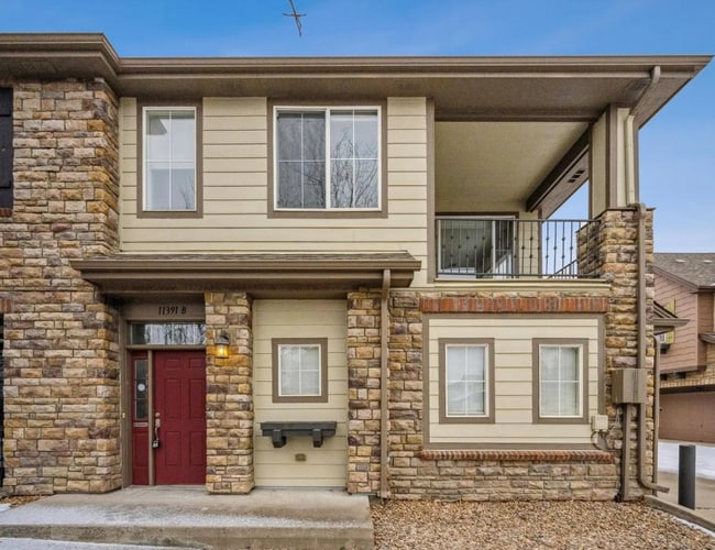 Photo - Wonderful 2-Bed Townhouse with Scenic Views & Hardwood Elegance in Westminster – 1468 Sq Ft of Co... Unidad B
