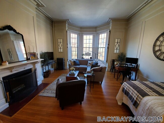 Photo - 235 Beacon St Unit 3