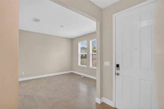 Photo - 2546 Warren Acrs Blvd