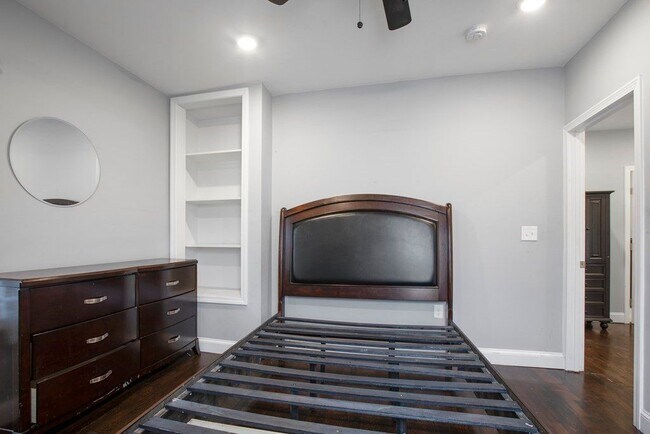 116 Milton Ave Unit 2