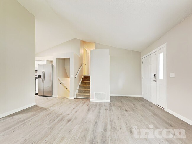 Photo - 46 Periwinkle Ct