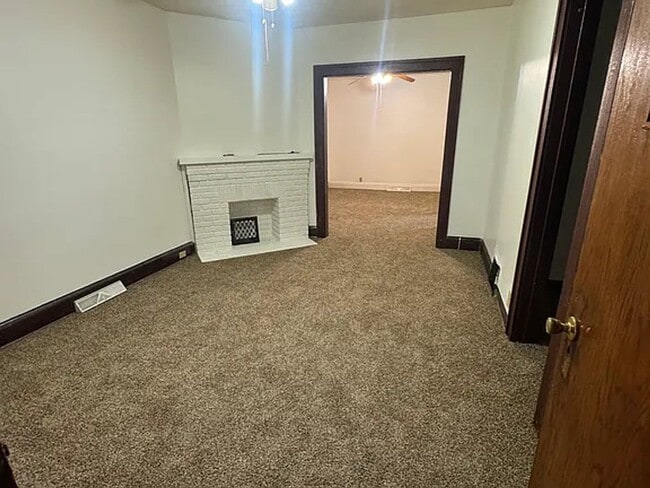 Photo - 44 E Brookside Ave Unit UP Stairs