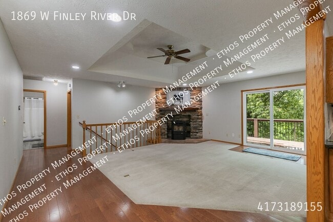 1869 W Finley River Dr
