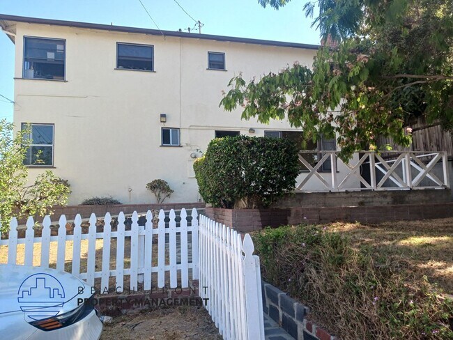 2609 Voorhees Ave.