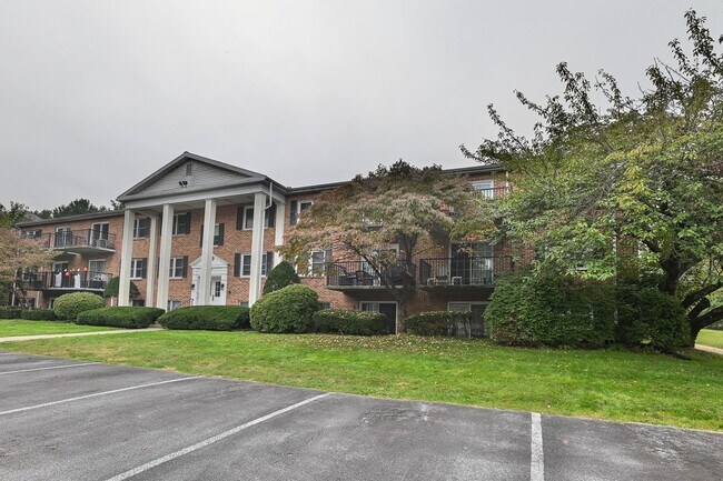 2109 Cedar Run Dr Unit 2109 Cedar Run Dr Unit #301