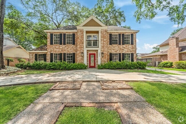 Building Photo - 1823 Saddlecreek Dr Rental