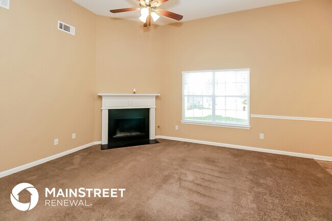 Photo - 74 Lake Crossing Ct