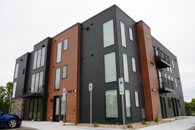 Bluestem Reserve Apartments - Bluestem Reserve Apartments
