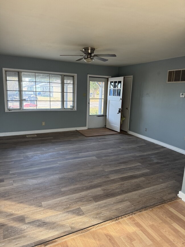 Photo - 3315 SW Clare Ave