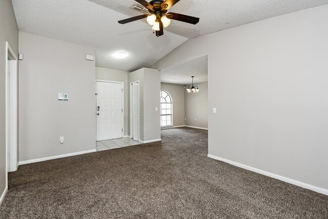 Photo - 1209 Croydon Cir