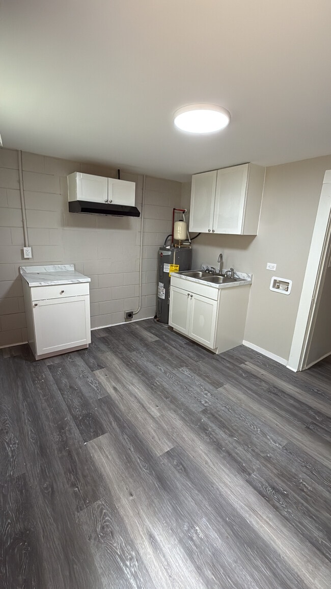 Photo - 408 Midway St