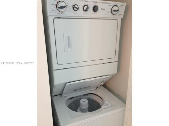 Photo - 244 Biscayne Blvd Unit 250