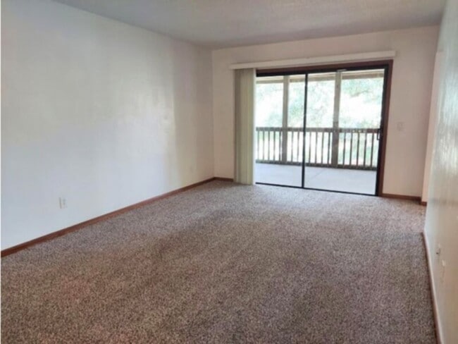 Photo - Palm Coast Condo: UNFURNISHED 2 bedroom, 2 bath www.WeRentSunshine.com