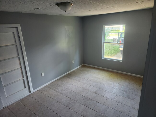 Photo - 11412 E 78th Ter