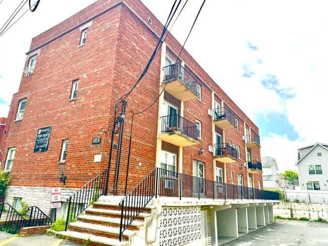 68 E Main Street, Bogota, NJ - 68 E Main St Rental
