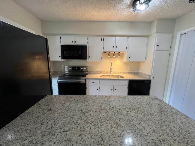 Photo - 6905 Cleaton Rd