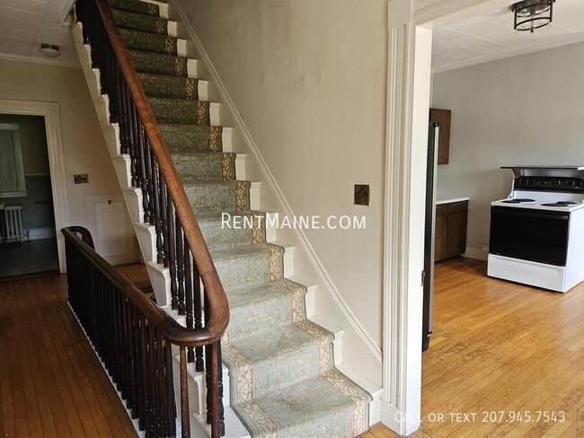 11 Hudson St