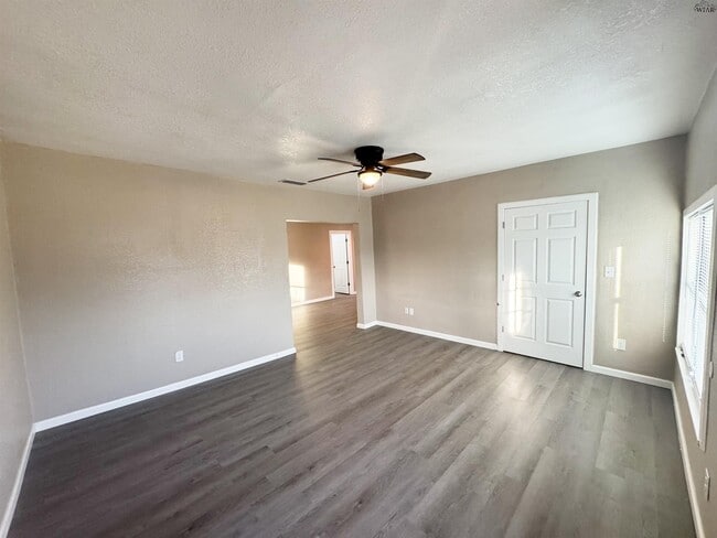 Photo - 1816 Collins Ave