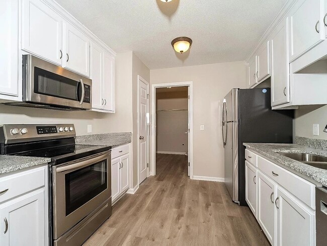 Photo - 107 Sioux Trce