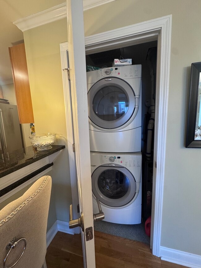 Photo - 17 Central St Unit 9