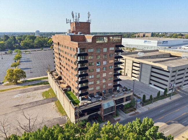 Photo - 355 S Broadway Park Unit 305