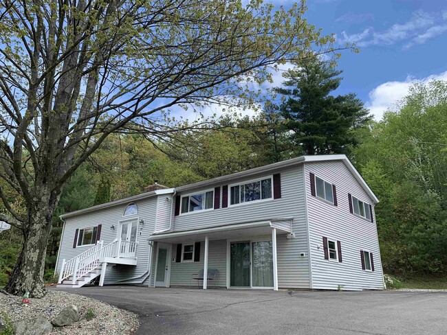 Photo - 299 Corning Rd Unidad Apt #1