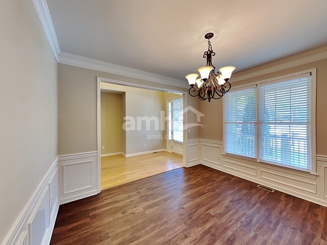 Photo - 302 Green St