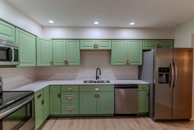 Photo - Beautiful 2-bedroom condo is now available...