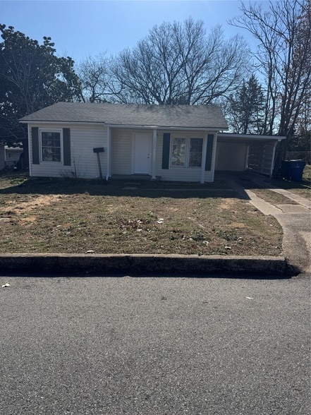 Photo - 214 E Acheson St