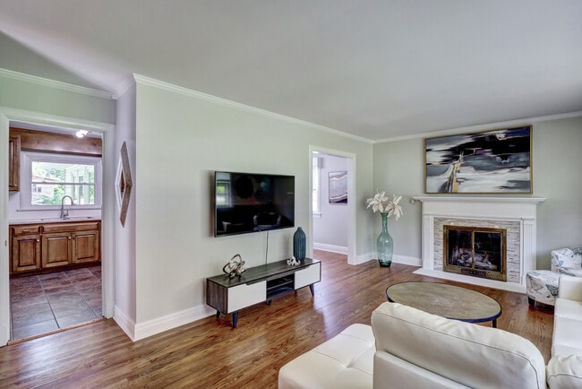 Photo - 3805 Winston Blvd