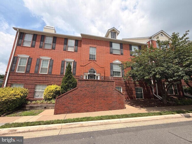 Photo - 666 Gateway Dr SE Unit 501