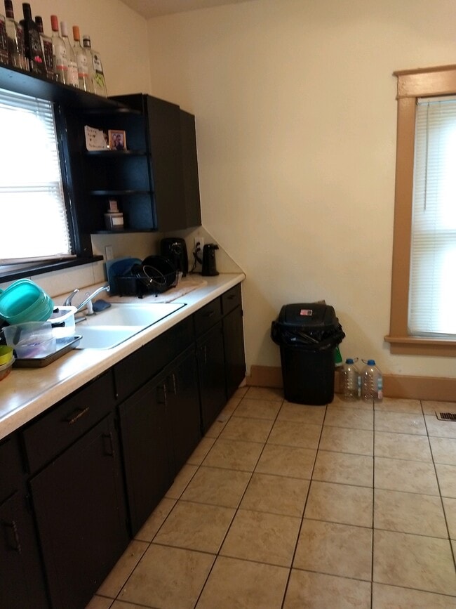 Photo - 213 E Washington St