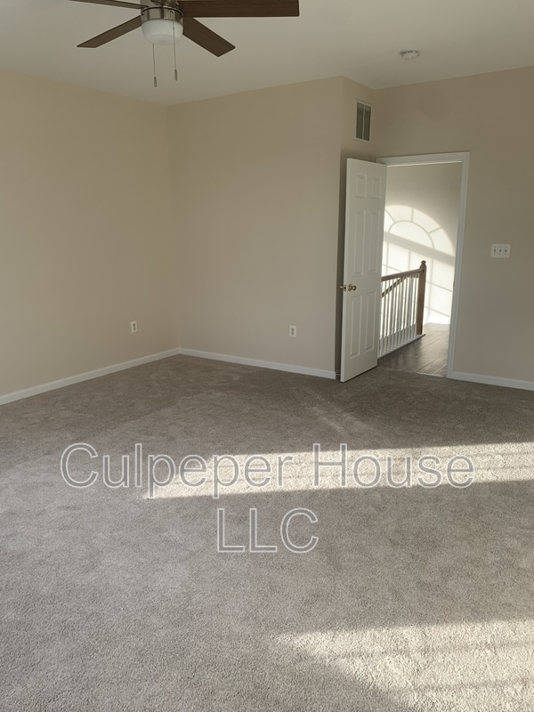 Photo - 43771 Maison Blanc Square