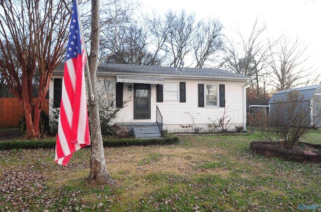 Photo - 1702 Truman Dr NE