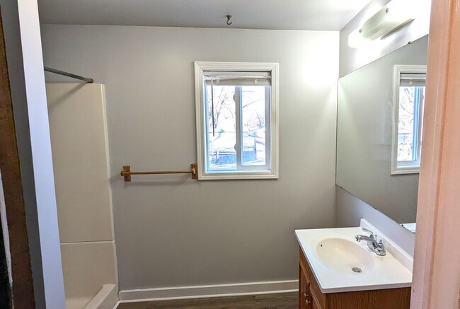Photo - 1276 Francis Ave Unidad 2