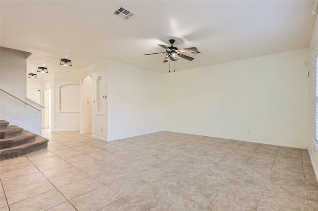 Photo - 153 Ammonite Ln