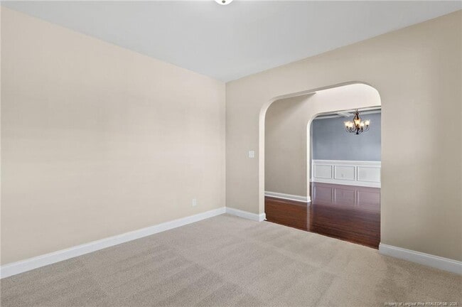 Photo - 368 Exeter Dr