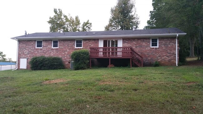 Photo - 119 Karen drive