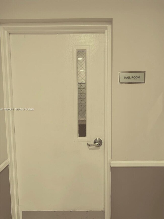 Photo - 900 SW 8th St Unit 604