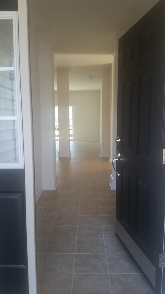 Building Photo - 8309 Ballyshannon Dr