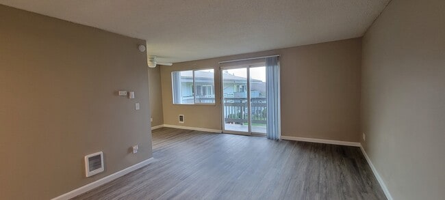 COURTYARD APTS-MUKILTEO