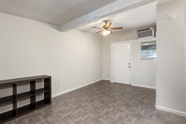 Photo - 1708 Market St Unit B