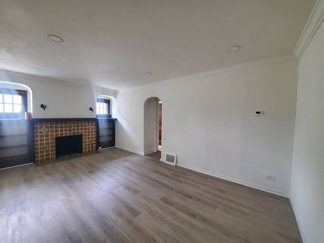 Photo - 13407 Puritas Ave Unit 13407