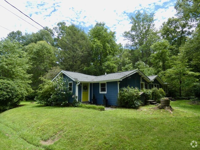 Building Photo - Pisgah Cottage Rental