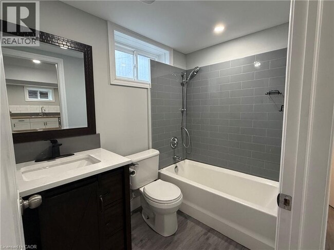 Photo - 198 Glennie Ave