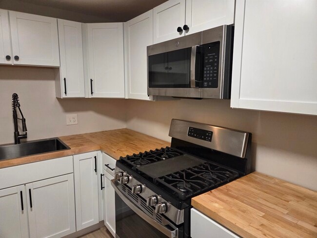 Photo - 136 Mammoth Rd Unit 25