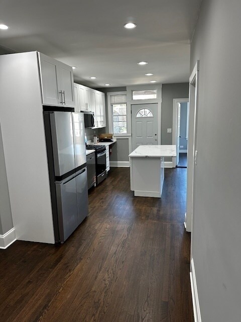 Photo - 3746 N Whipple St Unit 2