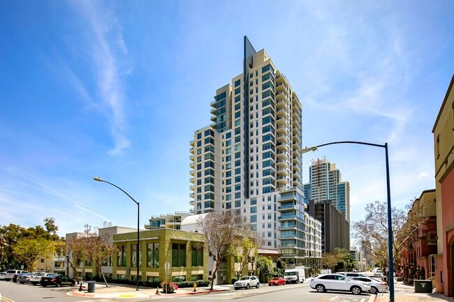 Building Photo - 1441 9th Ave Unit 410 Rental
